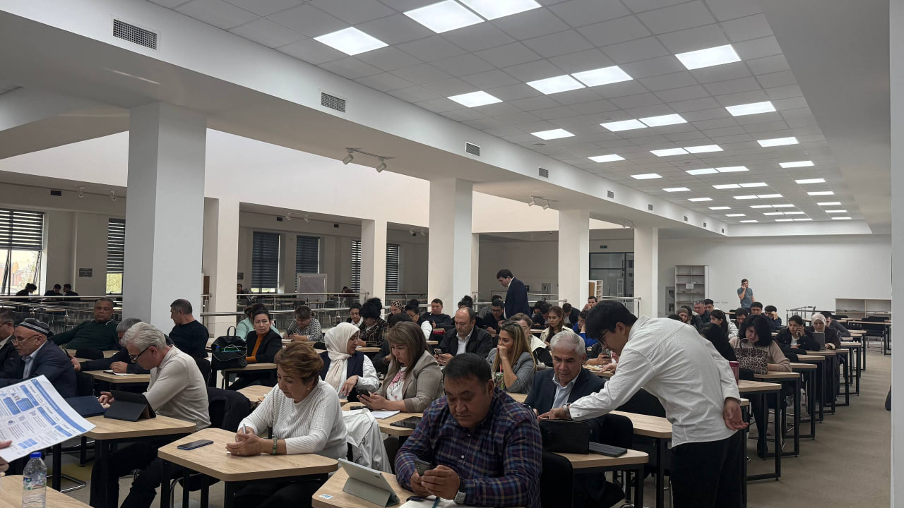 photo42025-10-2418-20-11