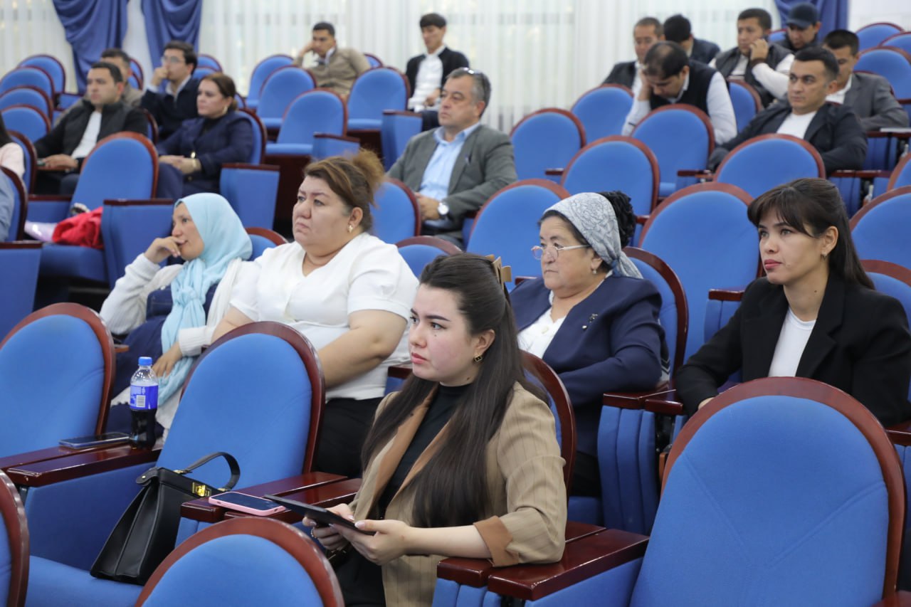 photo52025-10-2418-08-49